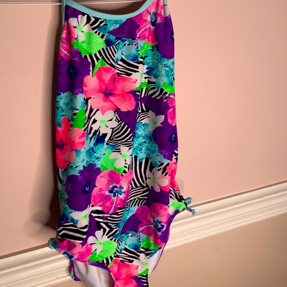 Kids one piece swim suit